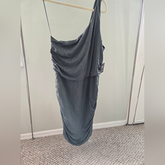 Express One Shoulder Dress NWT - Picture 5 of 7